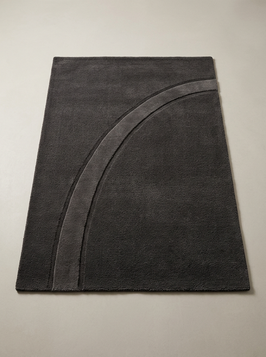 Cova Hand-Tufted Arc Rug in Charcoal
